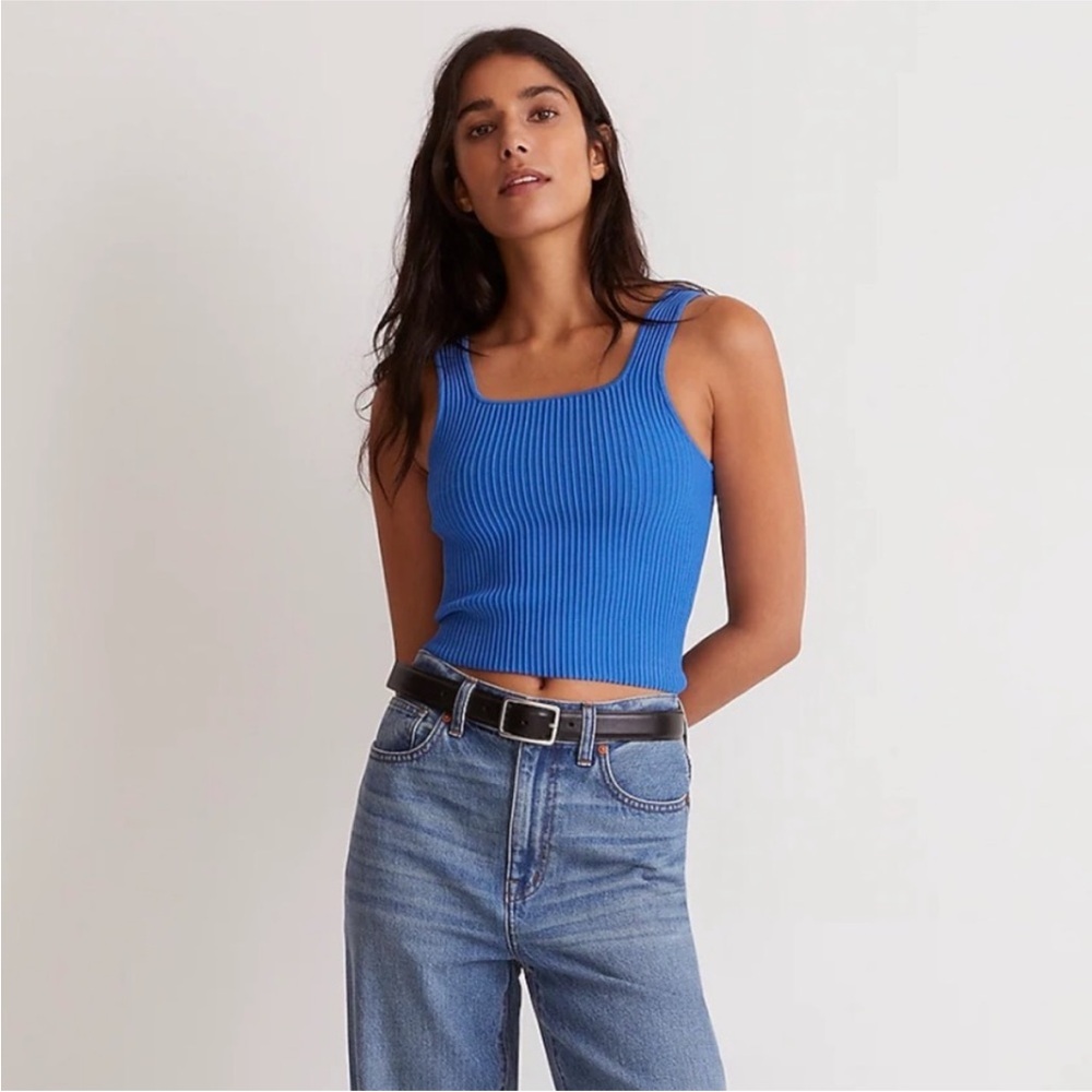 Madewell Sculpt Ottoman square neck tank size large.